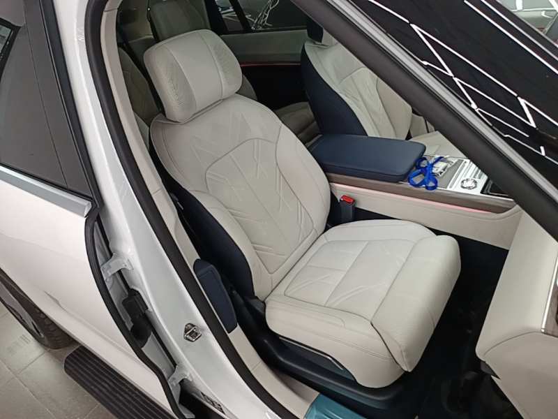 Used Zeekr 9X 2025 Hyper Edition 70kWh — 24