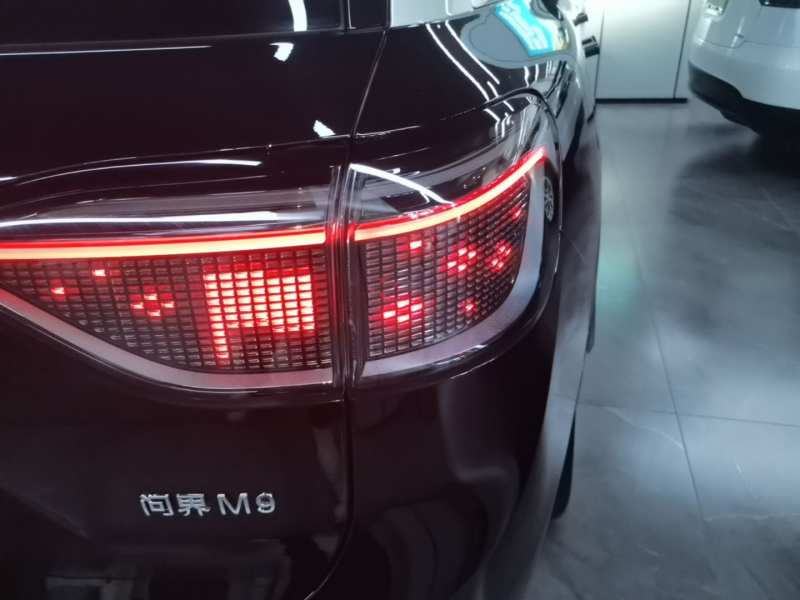Used AITO/LUXEED/MAEXTRO/SAIC/STELATO AITO M9 2024 Range-Extended Ultra Version 52 kWh 6-Seater Model — 7