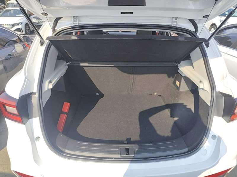 Used MG ZS 2019 1.5L Automatic Global Luxury Edition China VI Standard — 18
