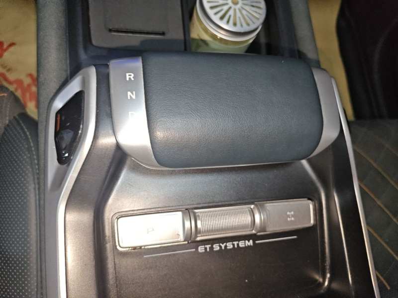 Used Deepal G318 2024 Four-Wheel-Drive Air Suspension Model — 13