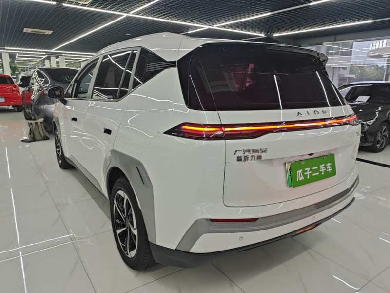 Used AION Y 2023 Younger Star Edition — 4