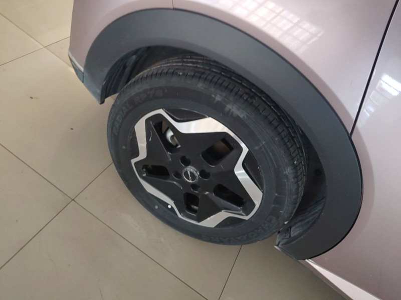 Used BYD Dolphin 2021 405 km Fashion Edition — 25