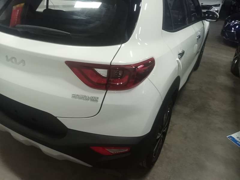 Used Kia kx1 Stonic 2021 1.4L CVT Fun Edition — 7