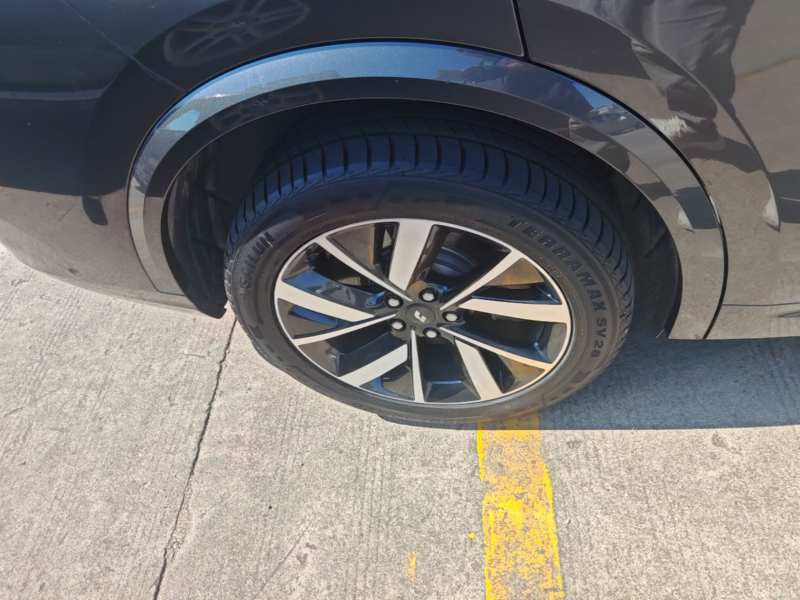 Used Li Auto L8 2023 Air model — 25