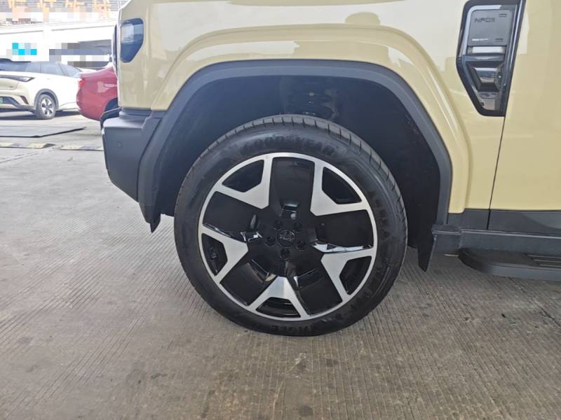 Used iCAR V27 2026 Model 200KM Four-Wheel Drive Falcon 700 — 22