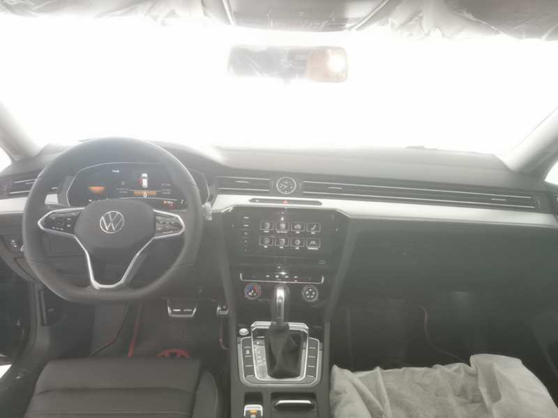 Used Volkswagen Magotan 2023 2 Million Units Limited-Edition 280TSI DSG Comfort Version — 9