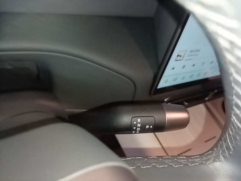 Used Li Auto MEGA 2025 Ultra Smart Refreshed Edition — 13