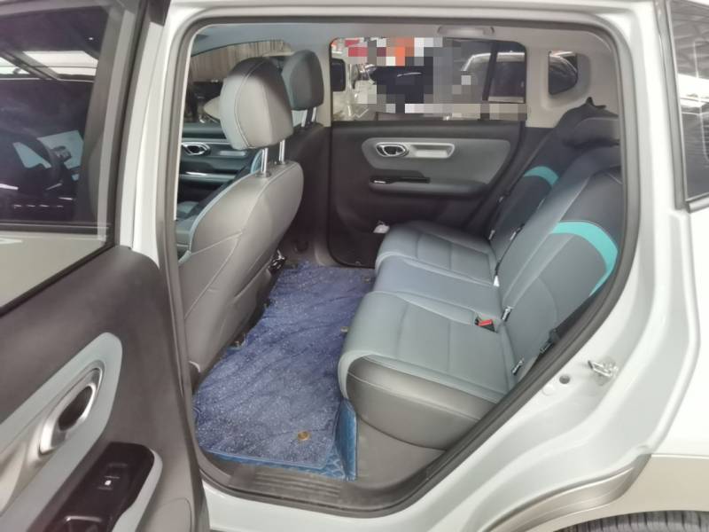 Used AION Y 2023 Younger Star Edition — 16