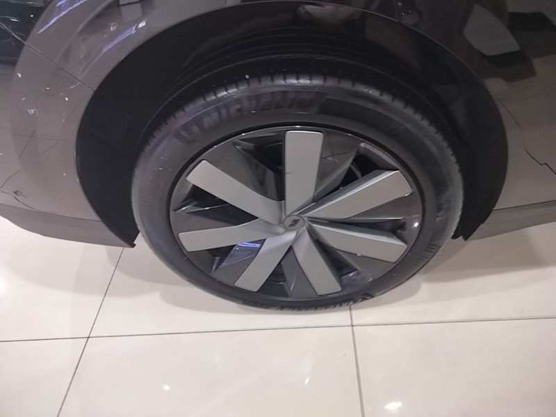 Used Li Auto i6 2025 Model Two-Wheel-Drive Standard Type — 25