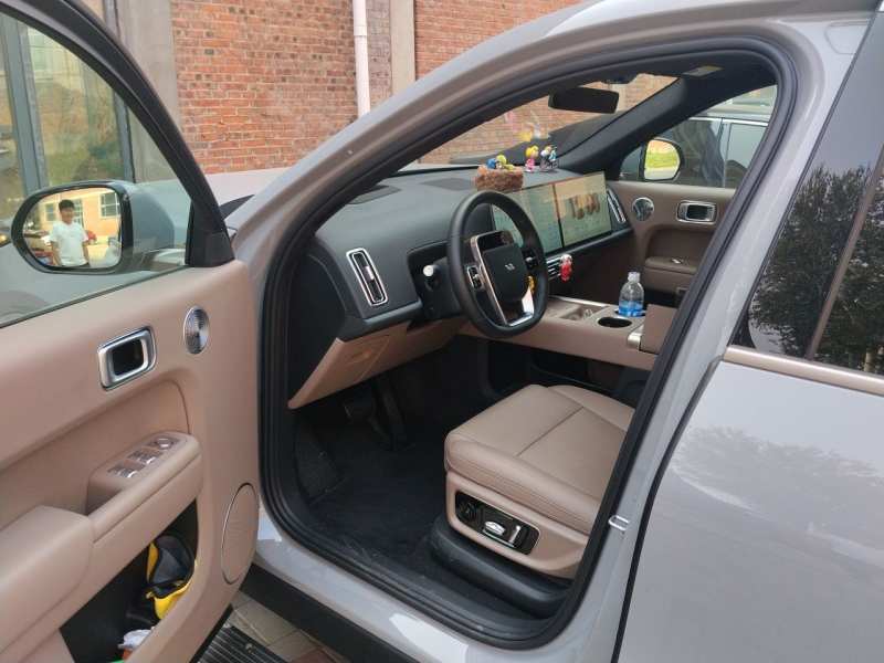 Used Li Auto L9 2025 Ultra Smart Refreshed Edition — 17