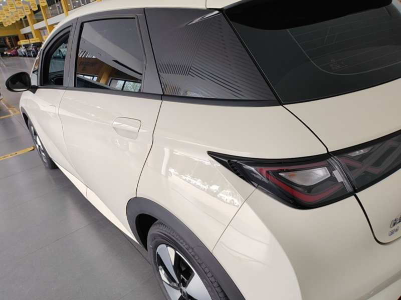 Used BYD Dolphin 2023 420 km Fashion Edition — 4