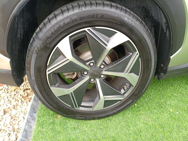 Used AION V 2024 Plus 70 Star Edition Lithium Iron Phosphate — 25