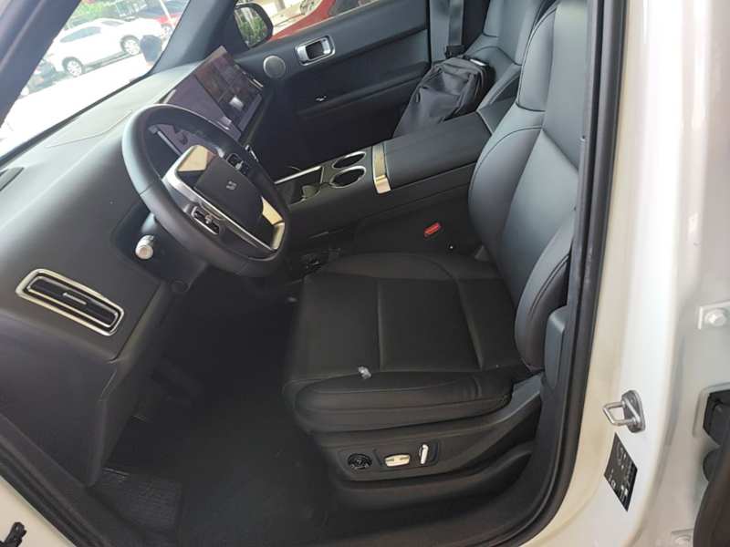 Used Li Auto L6 2024 Pro Model — 14