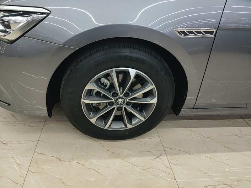 Used BYD Qin PLUS 2024 HONOR Edition DM-i 55KM Leading Model — 22