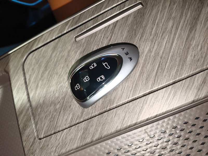 Used Wey Gaoshan 2025 Four-Wheel Drive Alpine 8 — 8