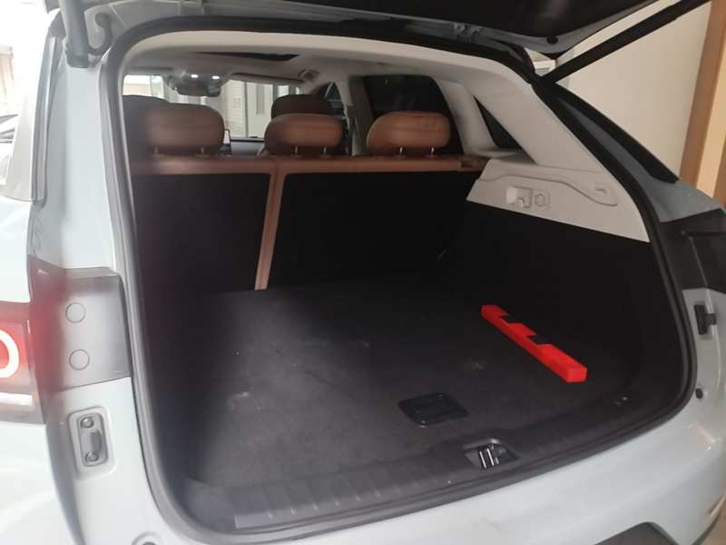 Used Leapmotor C11 2026 Range-Extended 300 LiDAR Prestige Edition — 18