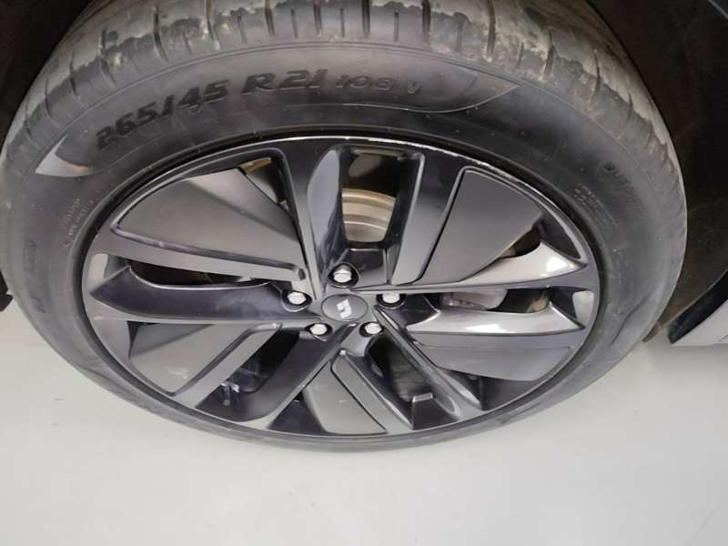 Used Li Auto L8 2023 Pro Model — 25