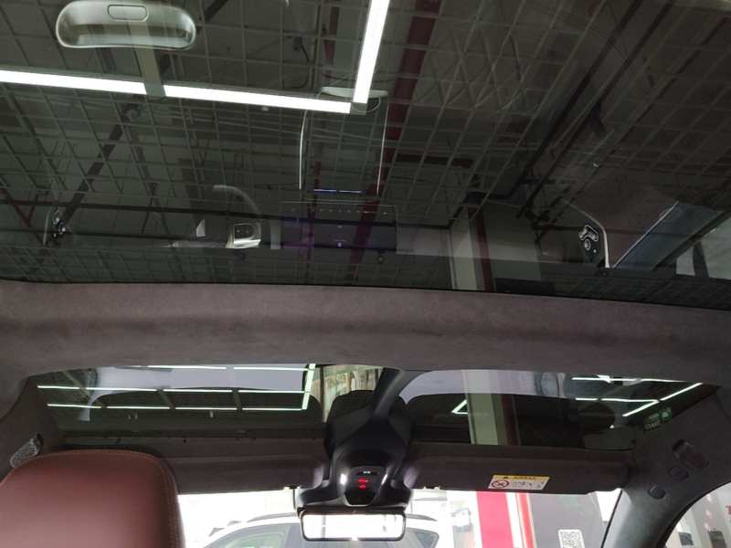 Used Avatr 11 2025 Max All-Electric Four-Wheel Drive — 17