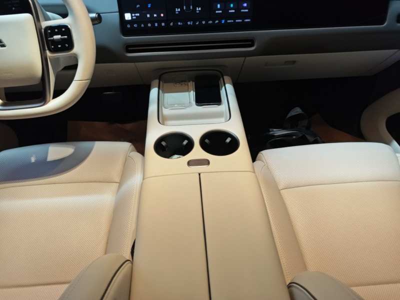Used Li Auto i8 2025 Model Standard Version — 13