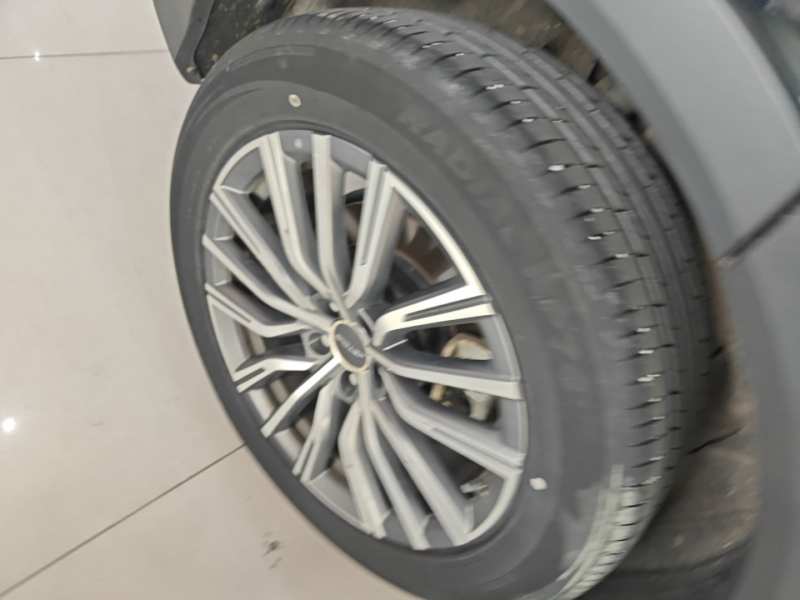 Used JETOUR X70 PLUS 2023 1.5T DCT Brave PLUS 7-Seater — 25