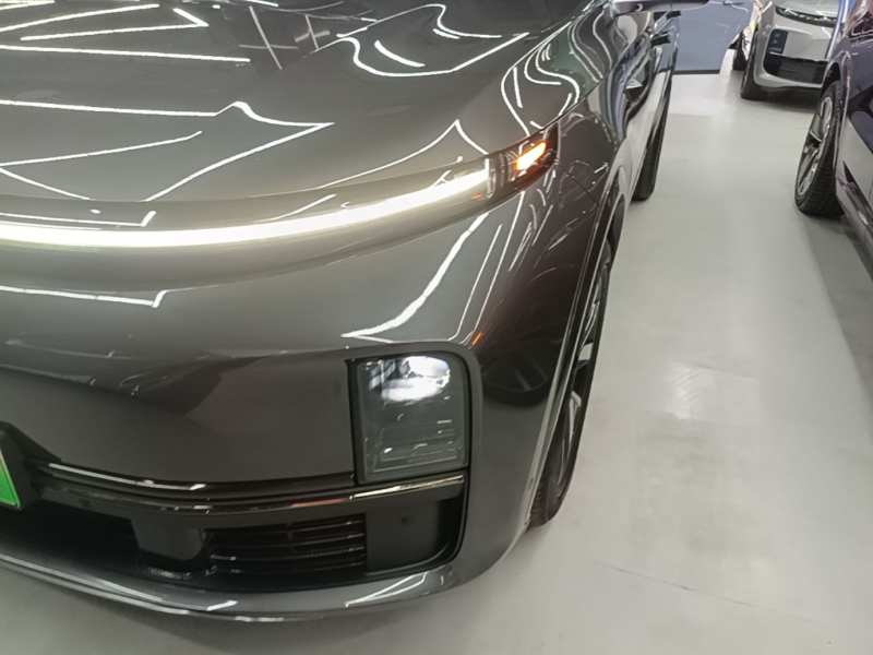 Used Li Auto L7 2023 Air model — 23