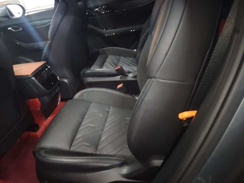 Used Lynk & Co 09 2021 2.0T Halo Six-Seater — 16
