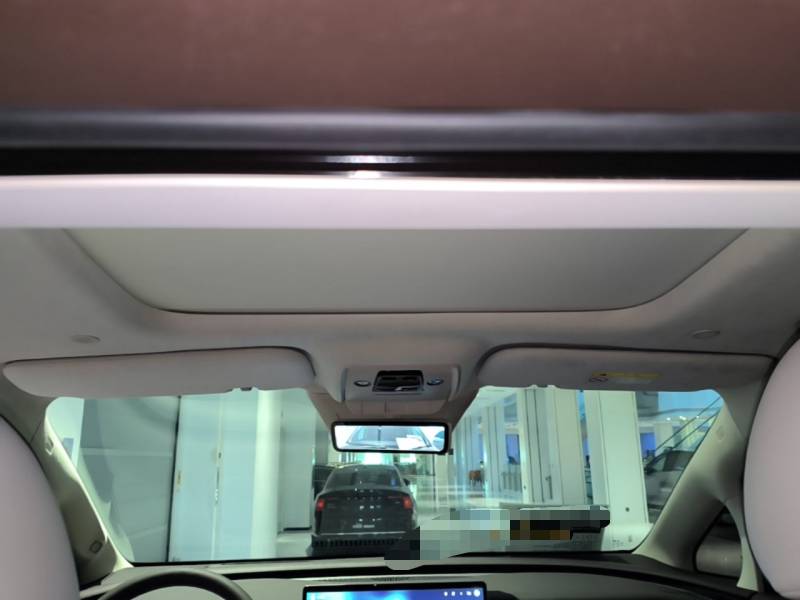 Used Denza D9 2024 PIONEER Four-Seat Pioneer Edition — 17