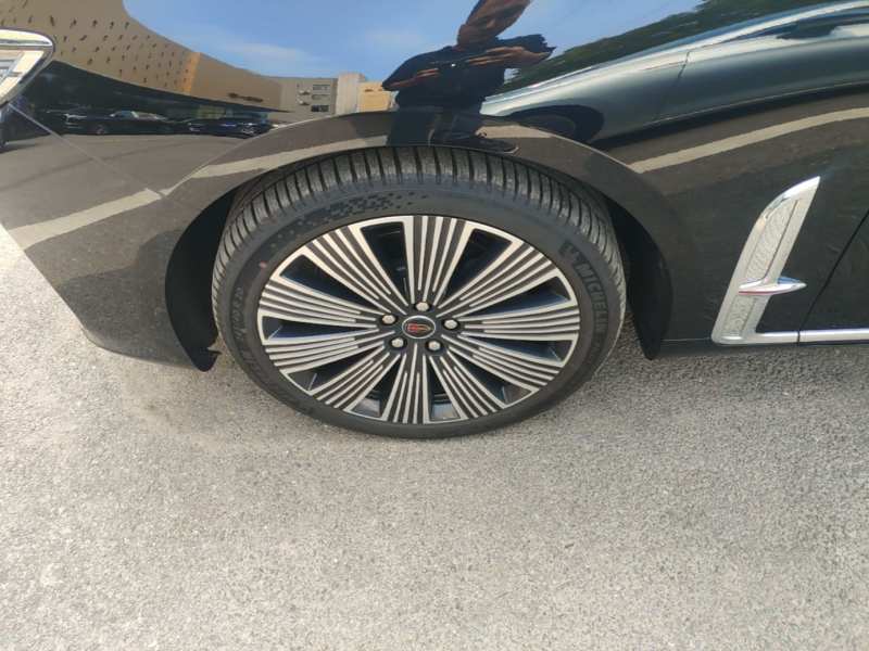 Used Hongqi H9 2025 Model Facelifted 2.0T Two-Wheel Drive Flag-Style Luxury Business Edition, 5 Seats – Chinese Trim Xiang — 22