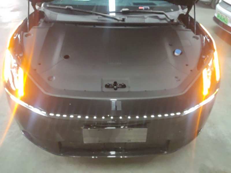 Used Lynk & Co Z10 2025 95 kWh 766 km Range Rear-Wheel Drive Max — 19