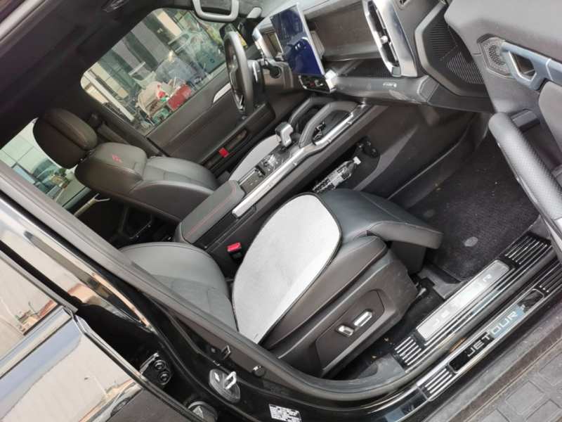 Used JETOUR Traveler 2023 2.0T All-Wheel Drive CrossPRO+ — 24