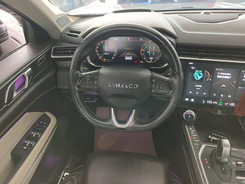 Used Lynk & Co 05 2022 2.0T Two-Wheel Drive Shine Halo — 10