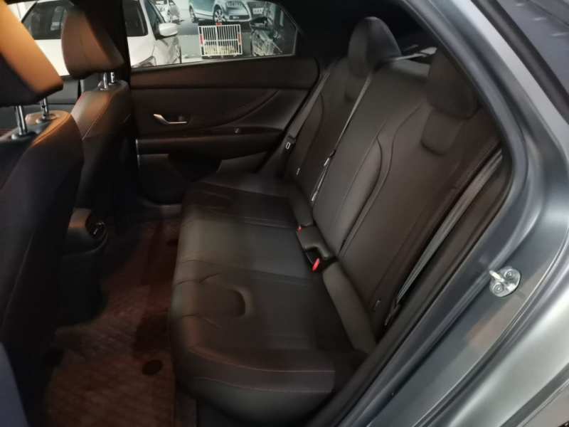 Used Hyundai Elantra 2022 1.5L CVT 20th Anniversary Edition — 16
