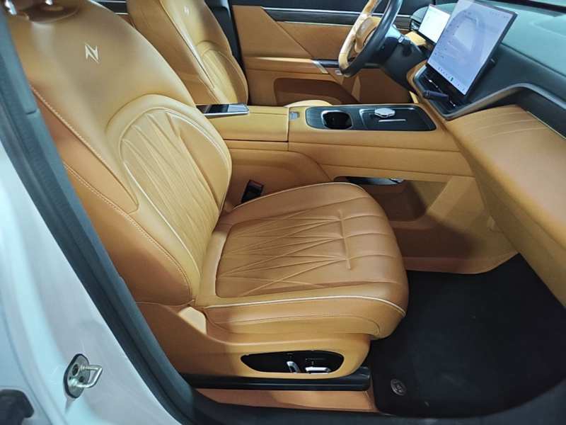 Used Dongfeng eπ eπ008 2025 210 Ultra Range-Extended Version 5 Seats — 24