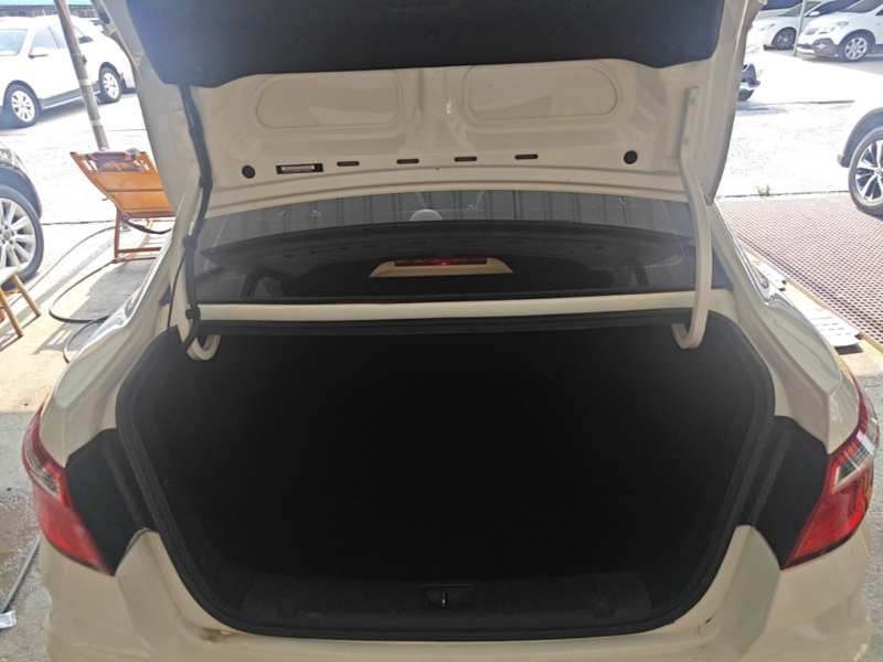 Used CHANGAN Eado 2015 1.6L Manual Luxury Model China V Standard – Luxury — 18