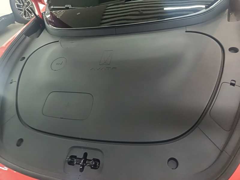 Used Avatr 06 2025 Max Extended-Range Edition — 19