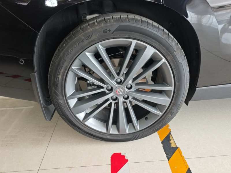 Used Leapmotor C16 2026 Extended-Range 280 LiDAR Zhizun Edition 6 Seats — 25