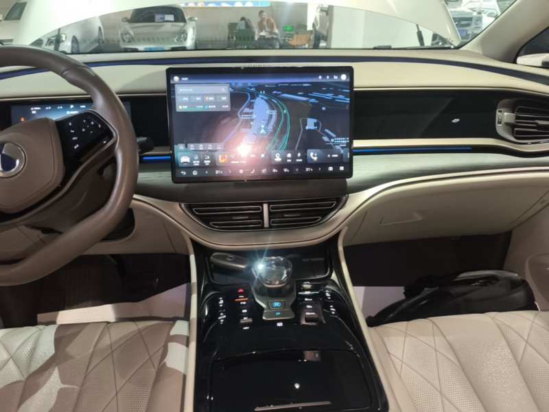 Used Denza D9 2022 DM-i 970 Four-Wheel Drive Flagship Model — 12