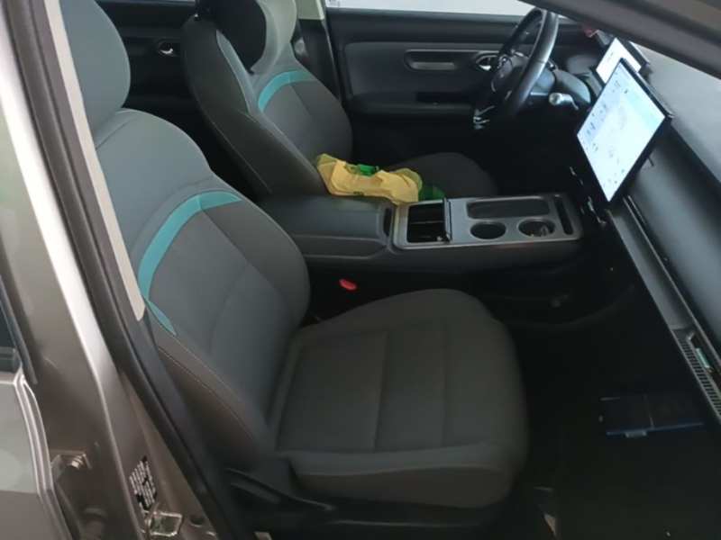 Used AION Y 2023 Y Business Edition — 24