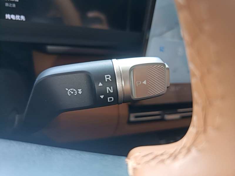 Used iCAR V27 2026 Model 200KM Four-Wheel Drive Falcon 500 — 13