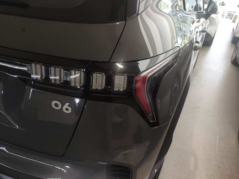 Used Lynk & Co 06 2023 Remix 1.5T Dynamic Halo — 7