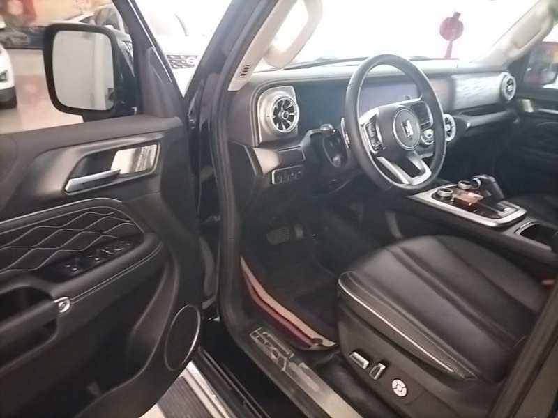 Used Tank 300 2023 City Edition 2.0T—Stylish as Ever — 15
