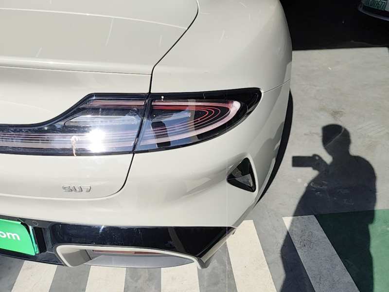 Used Xiaomi Auto SU7 2024 Rear-Drive Long-Range Intelligent Driving Version — 7