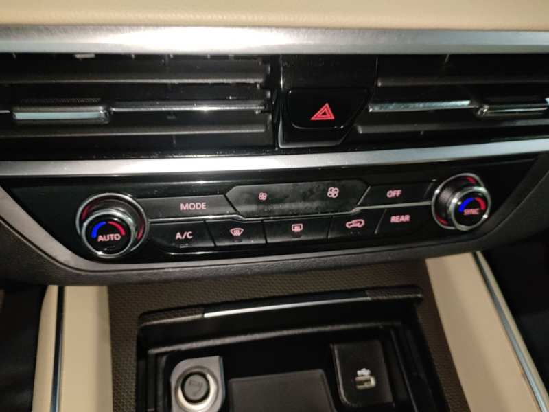 Used SAIC MAXUS D90 2017 2.0T Automatic Two-Wheel Drive Mercury — 12