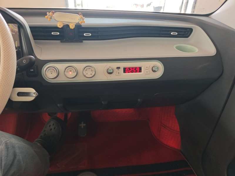 Used Wuling Hongguang MINIEV 2022 Macaron Premium Model – Lithium Iron Phosphate — 12