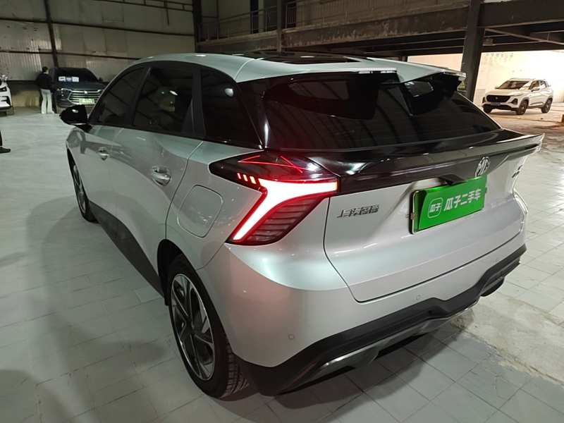 Used MG 4 EV 2022 425 km Luxury Edition — 4