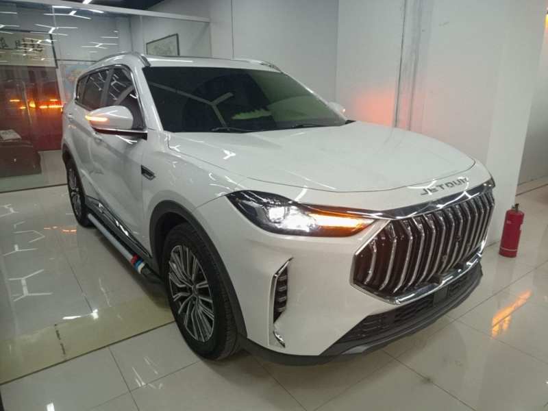 Used JETOUR X70 PLUS 2023 1.5T DCT Brave PLUS 5-Seater — 3