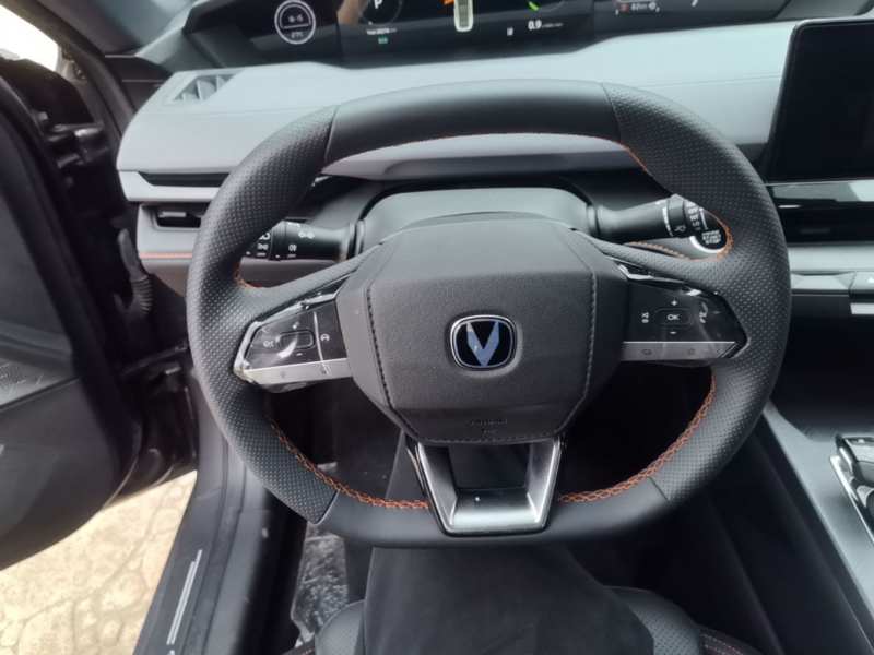 Used CHANGAN UNI-V 2022 1.5T Excellence Model — 10