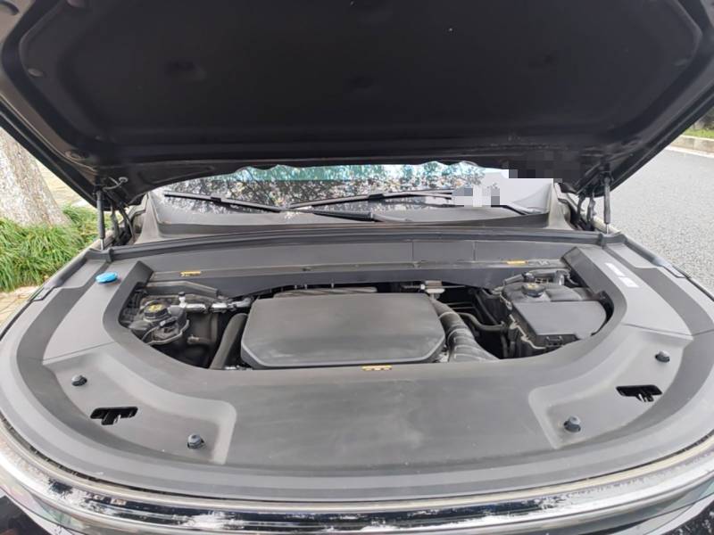 Used Li Auto L8 2023 Pro Model — 16