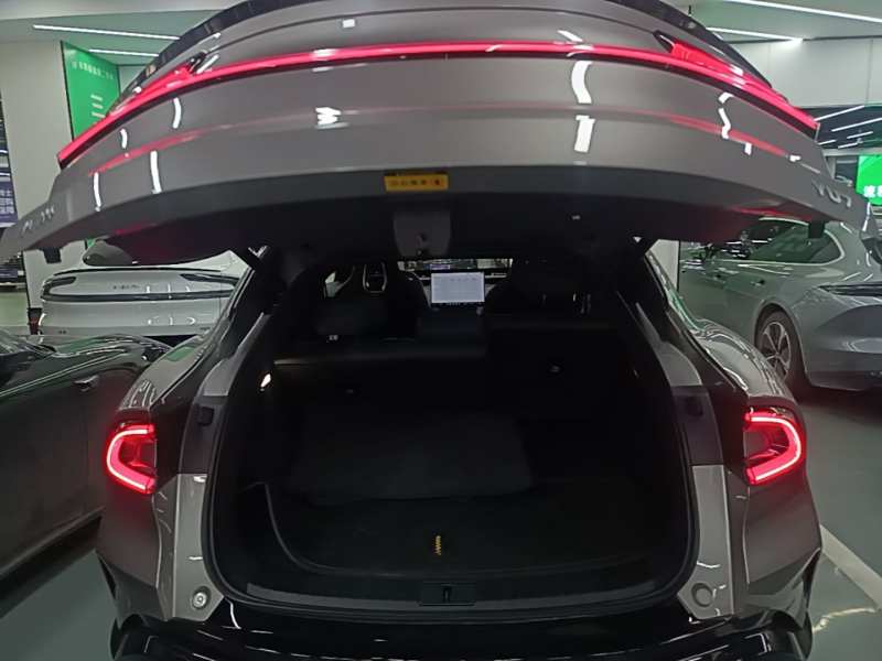 Used Xiaomi Auto YU7 2025 Ultra-Long Range Rear-Wheel Drive Version — 18