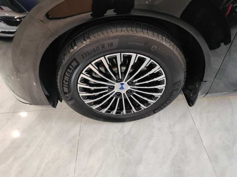 Used Denza D9 2024 DM-i 1050 Luxury Model — 22
